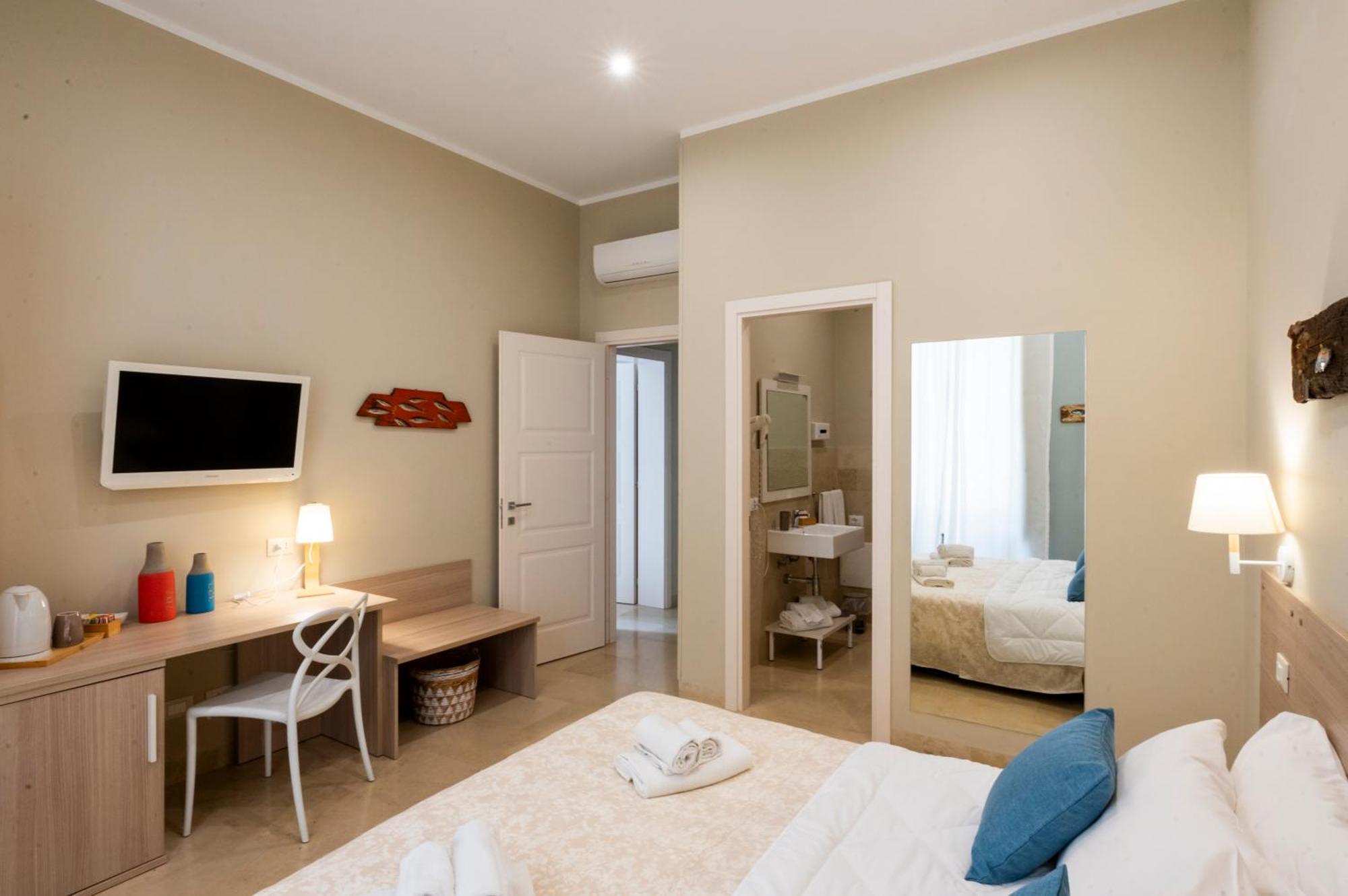 Le Mura - Charme Rooms Trapani Phòng bức ảnh