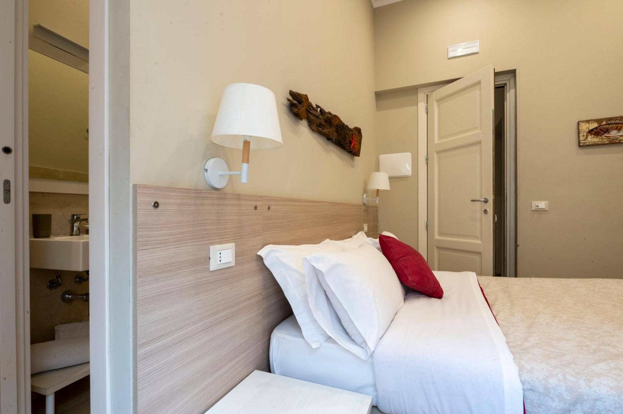 Le Mura - Charme Rooms Trapani Phòng bức ảnh