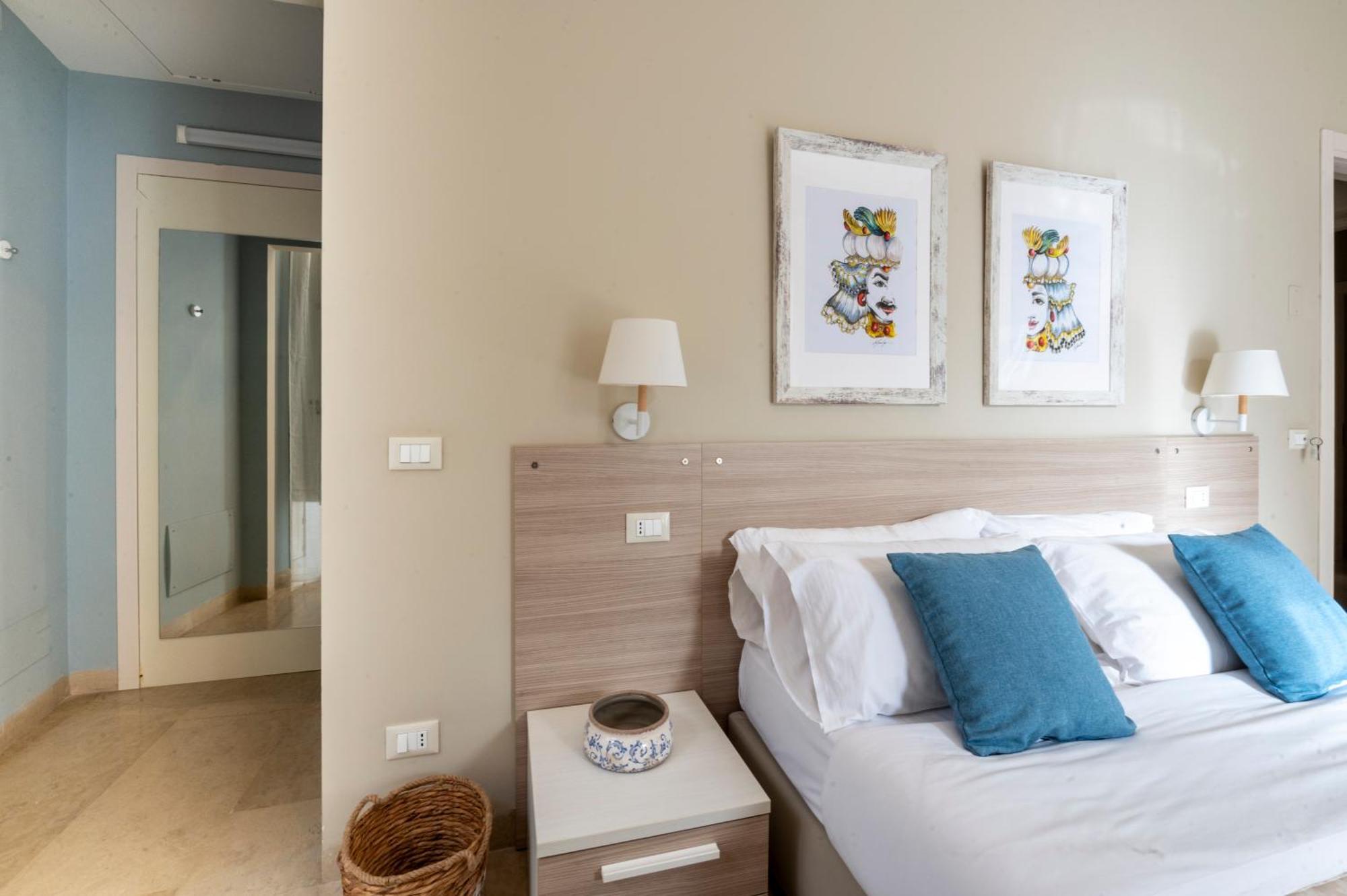 Le Mura - Charme Rooms Trapani Phòng bức ảnh