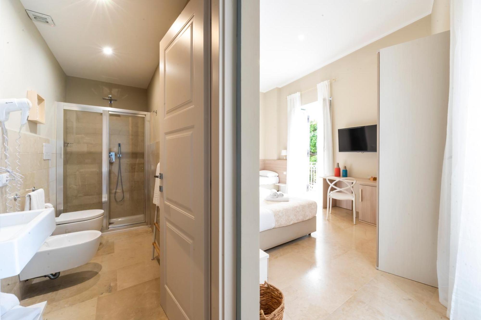 Le Mura - Charme Rooms Trapani Phòng bức ảnh